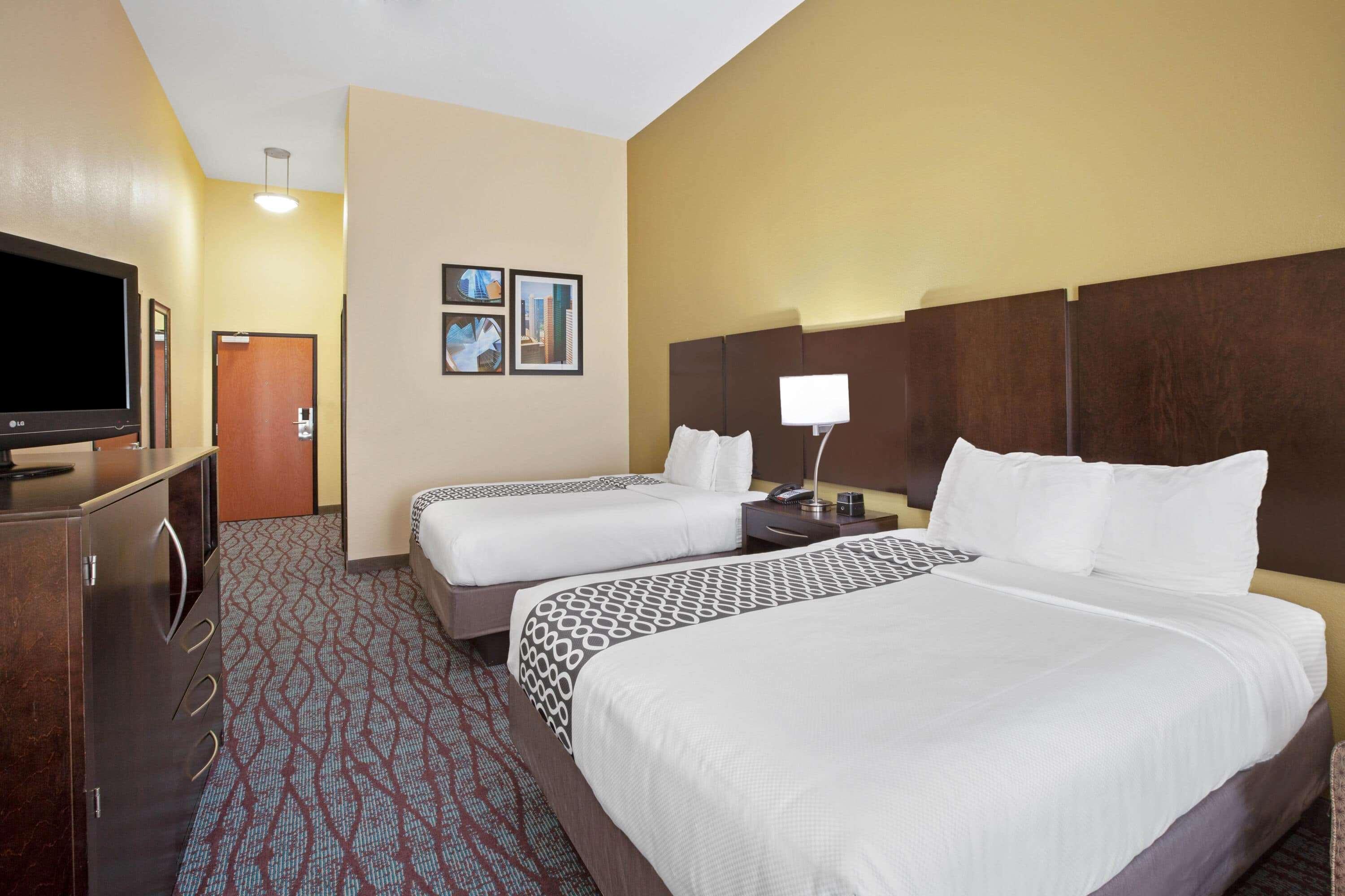 La Quinta By Wyndham Pasadena North Hotel Exterior photo