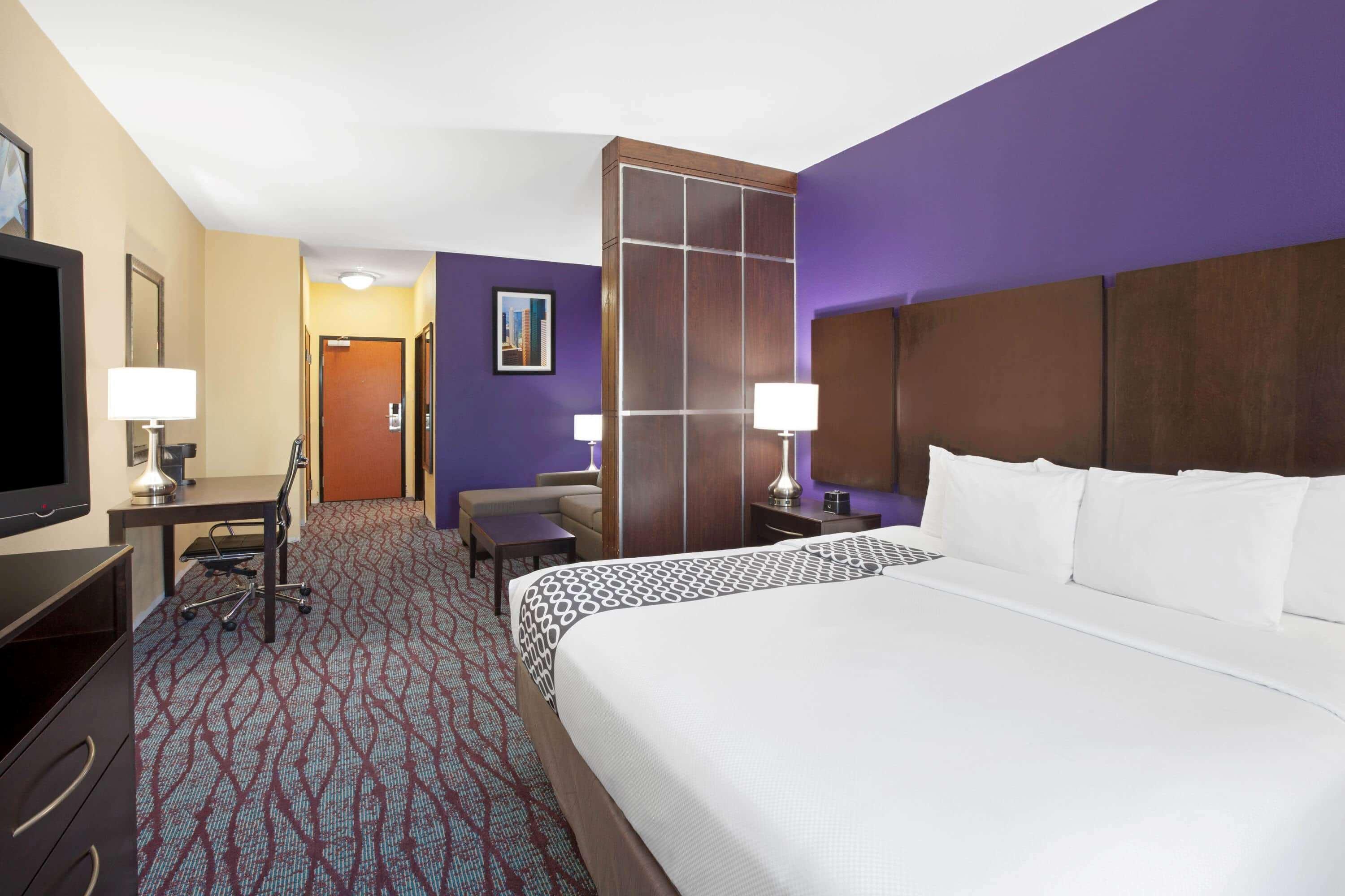 La Quinta By Wyndham Pasadena North Hotel Exterior photo