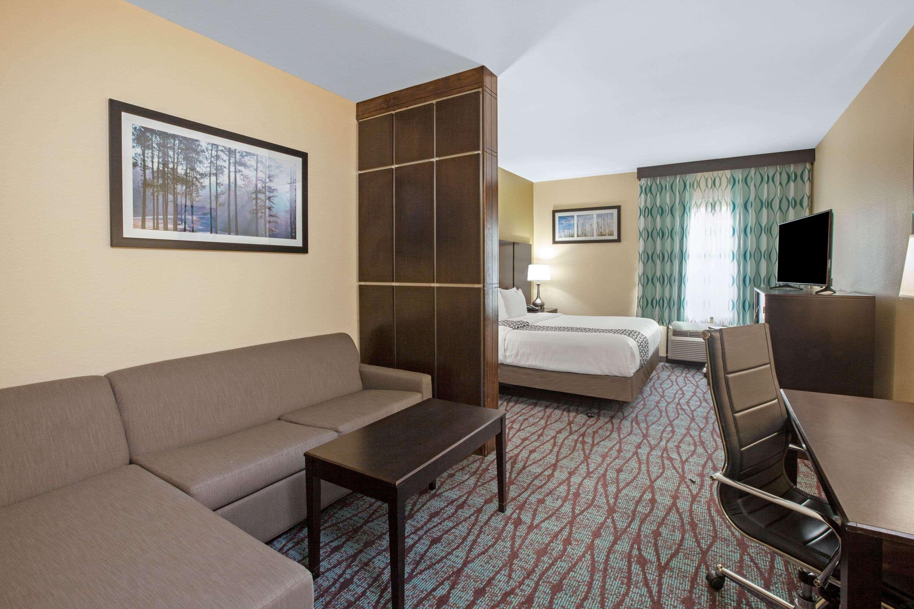 La Quinta By Wyndham Pasadena North Hotel Exterior photo